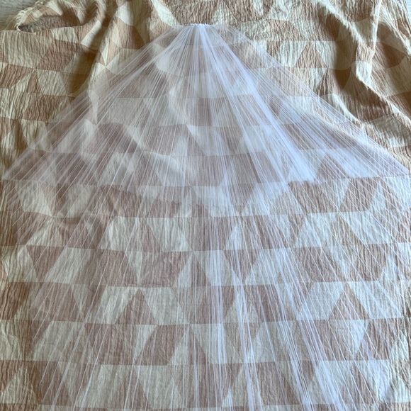 Wayfarer Bride NYC Handmade Pleated Veil - Picture 6 of 10